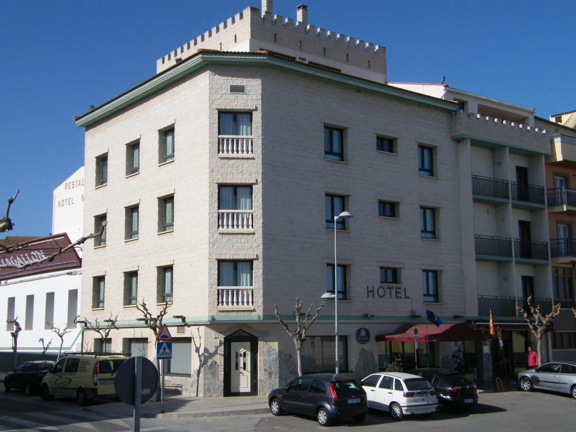 Hotel Magallon كاسبي المظهر الخارجي الصورة